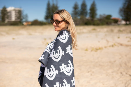 Carlton Blues - AFL Recycled Sand Free Beach Towel