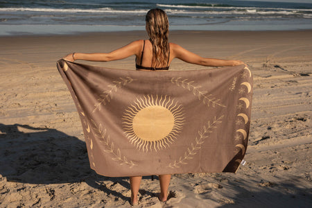 Luna Glow - Recycled Sand Free Beach Towel